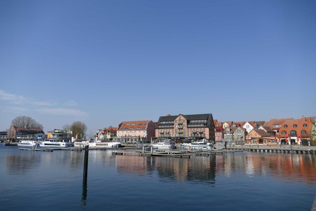 Ferienwohnung "Waren Am Hafen" Objekt-Id 11992-8 Екстериор снимка